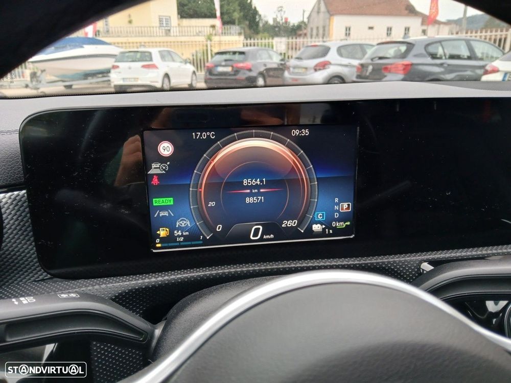 Mercedes-Benz CLA 250 e 8G-DCT - 29