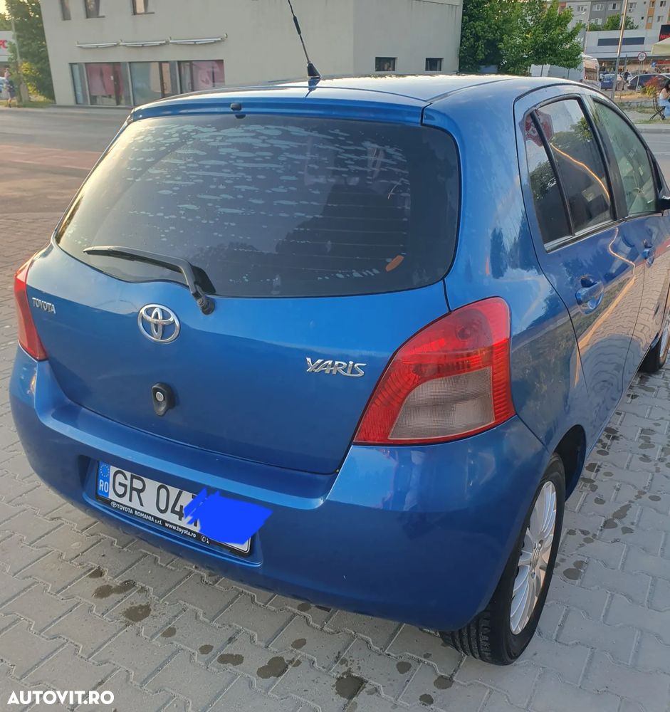 Toyota Yaris 1.0 Luna - 2