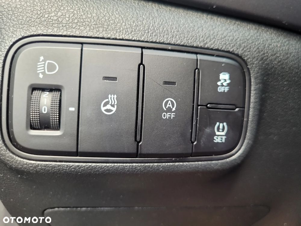 Hyundai i20 1.0 T-GDI 48V-Hybrid Connect & Go - 11