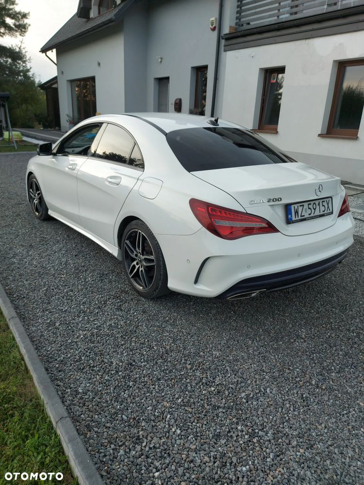 Mercedes-Benz CLA 200 7G-DCT AMG Line - 9