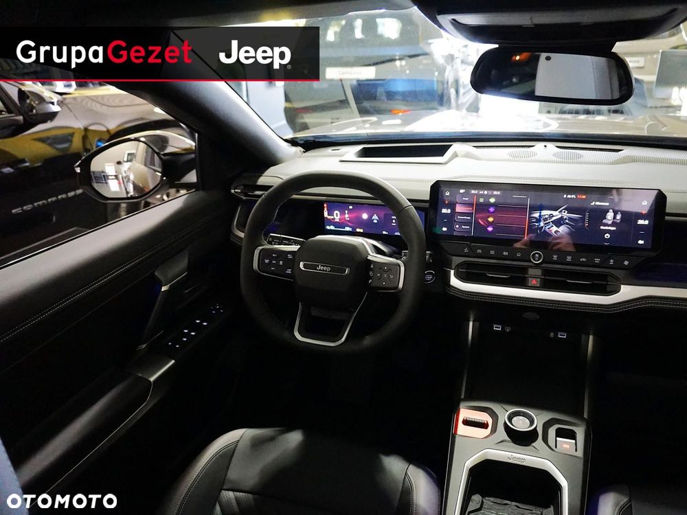 Jeep Compass - 8