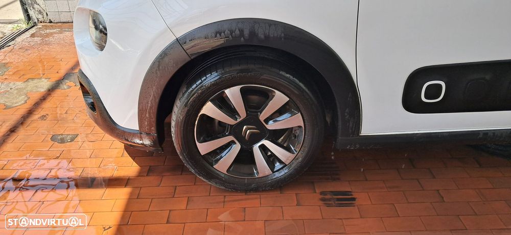 Citroën C3 1.2 PureTech Feel - 2