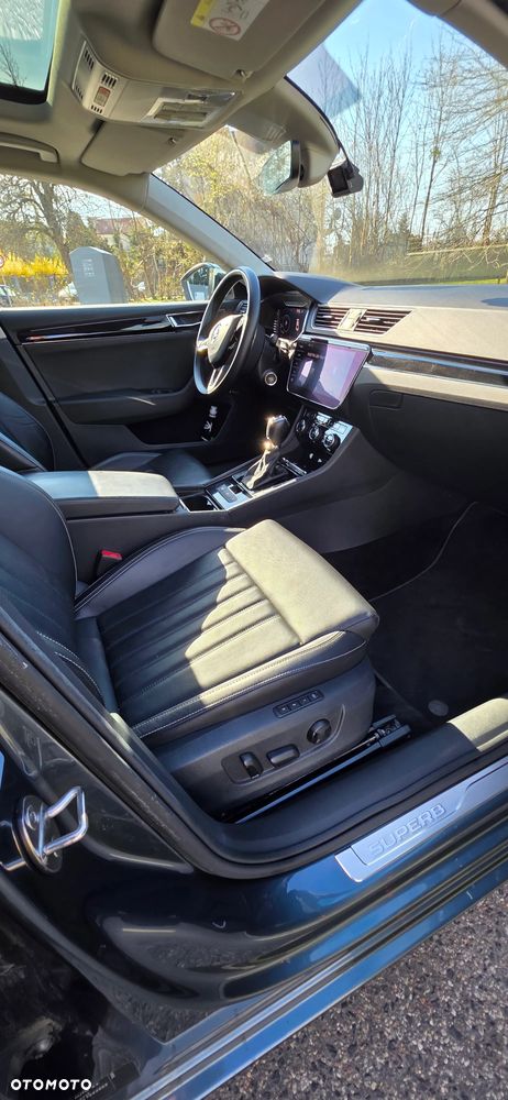 Skoda Superb 2.0 TSI 4x4 L&K DSG - 17