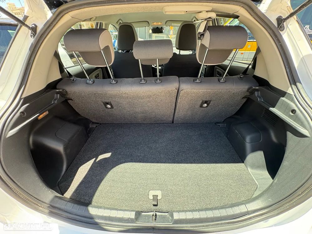 Toyota Yaris 1.5 HSD Comfort+Navi - 17