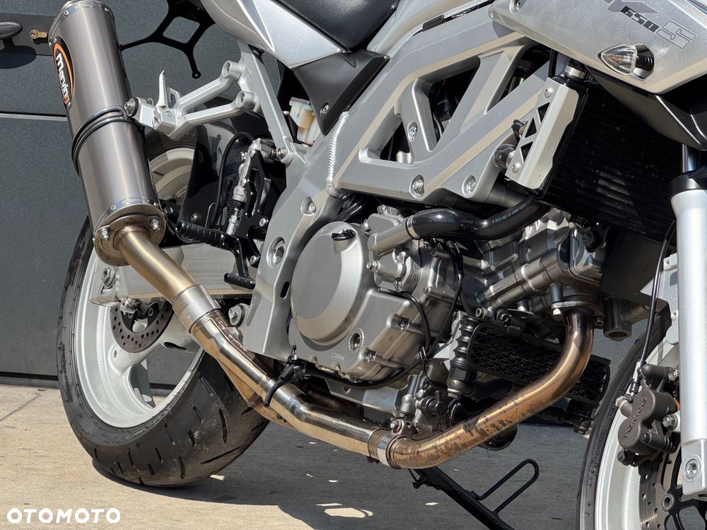 Suzuki SV - 7