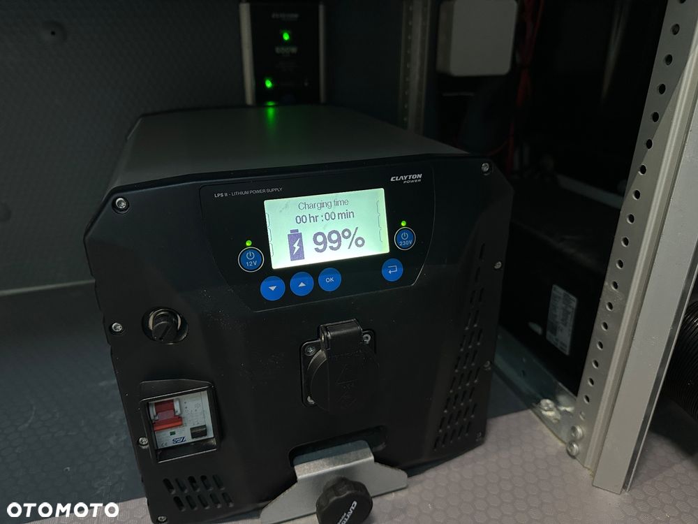 Renault Master L2H2 2.3 DCI Zabudowa Warsztatowa SORTIMO Światłowód FV23% - 35