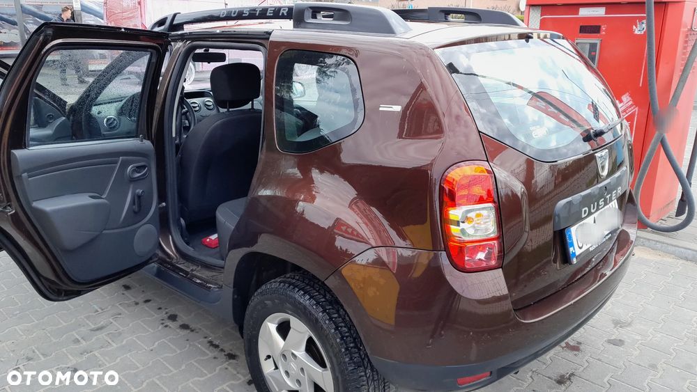 Dacia Duster 1.6 SCe Laureate S&S - 3