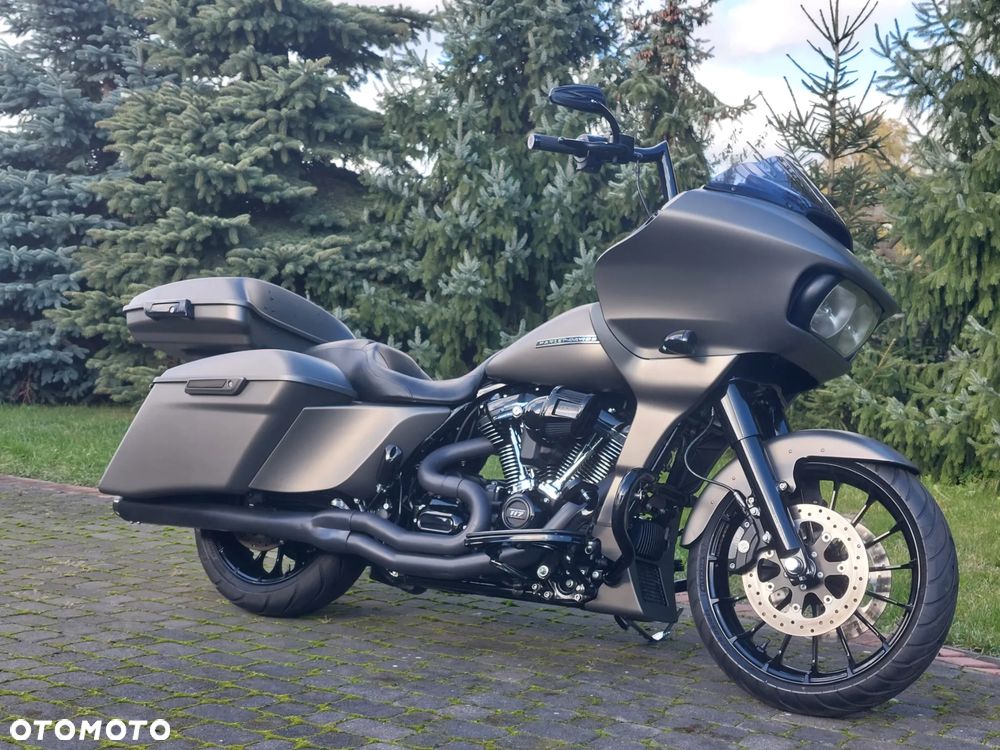 Harley-Davidson Touring Road Glide - 5