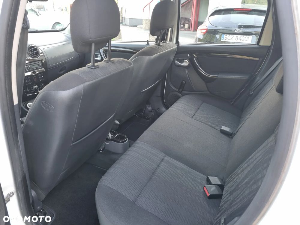 Dacia Duster 1.6 16V 105 4x4 Prestige - 24