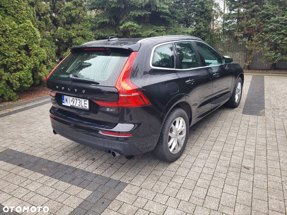 Volvo XC 60 D4 Momentum Pro - 23