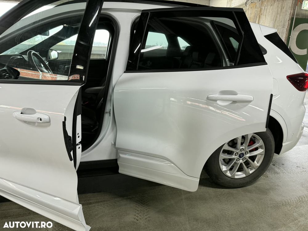 Ford Kuga 2.5 Duratec FWD PHEV ST-Line X - 19