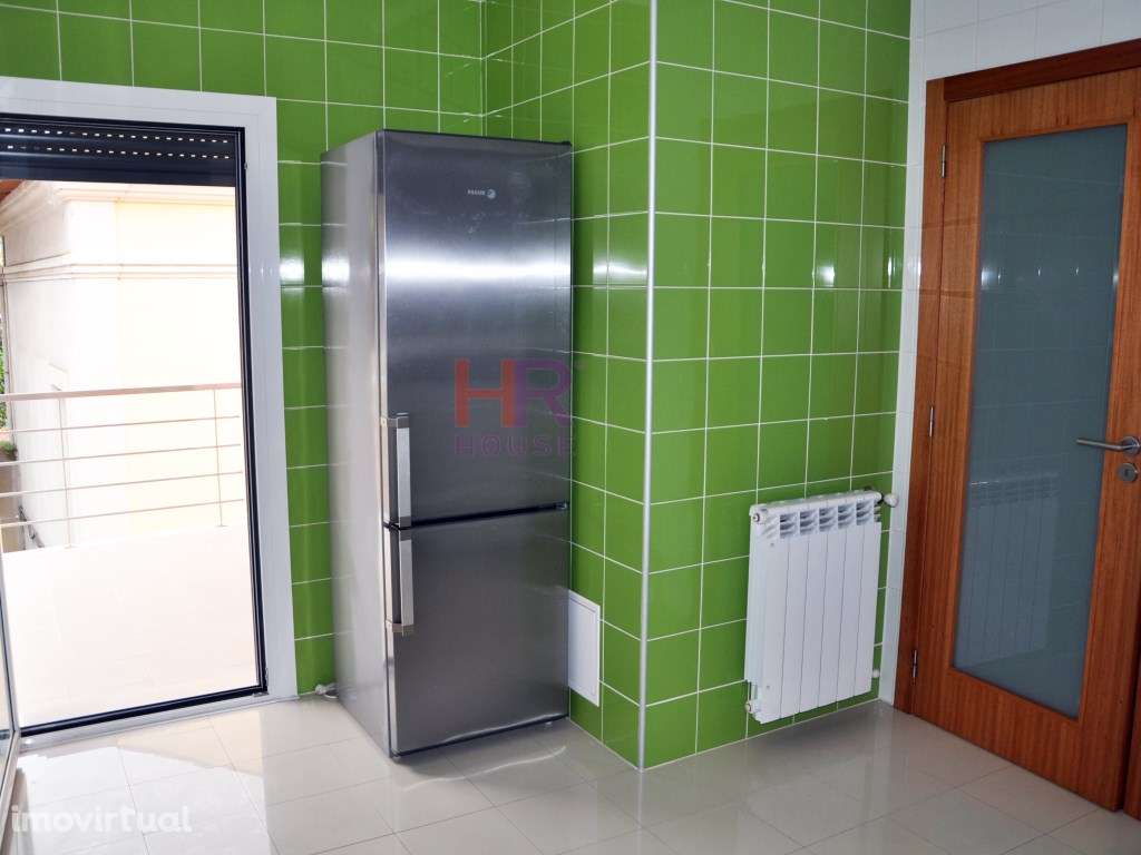 Arrenda-se T1 Terraço privativo - Grande imagem: 4/18