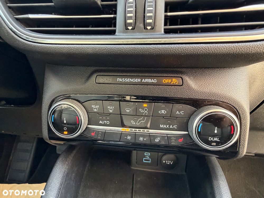Ford Escape 2.0 EcoBoost AWD Titanium - 19