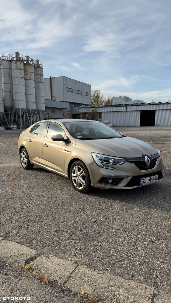 Renault Megane 2017 photo 2