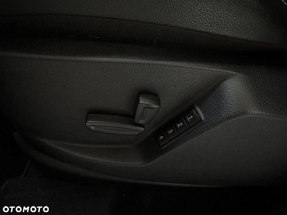 Ford S-Max 2.0 TDCi DPF Titanium X - 18