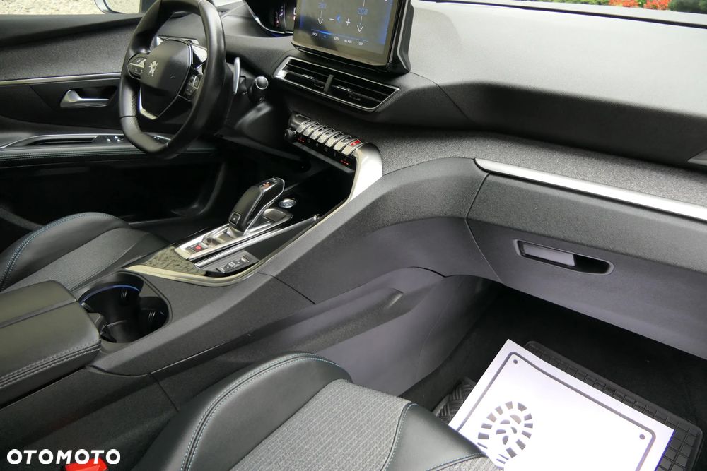 Peugeot 3008 1.5 BlueHDi Allure S&S EAT8 - 19