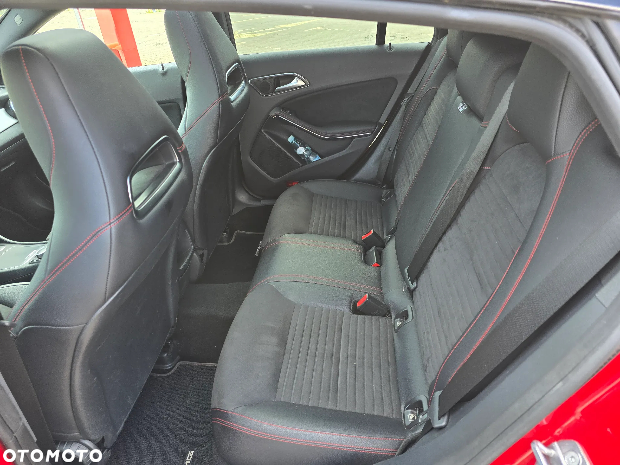 Mercedes-Benz CLA 180 7G-DCT AMG Line - 17