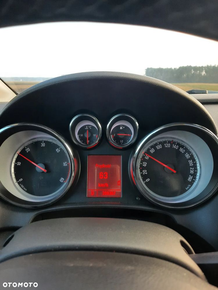 Opel Astra IV 2.0 CDTI Sport - 26