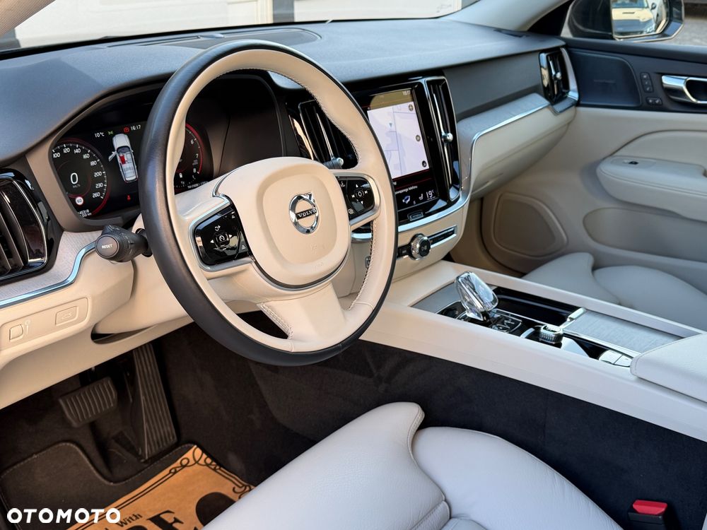 Volvo V60 B4 B DKG Inscription - 33