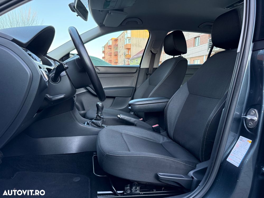 Skoda RAPID 1.6 TDI Elegance - 10