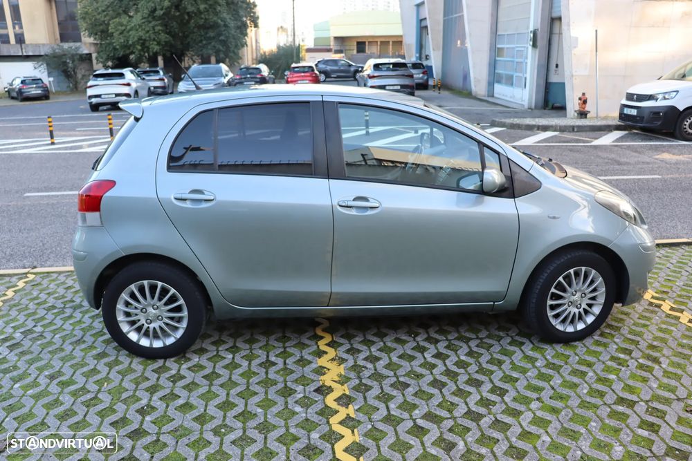 Toyota Yaris 1.3 VVT-i Sol High Pack VSC+TRC - 39
