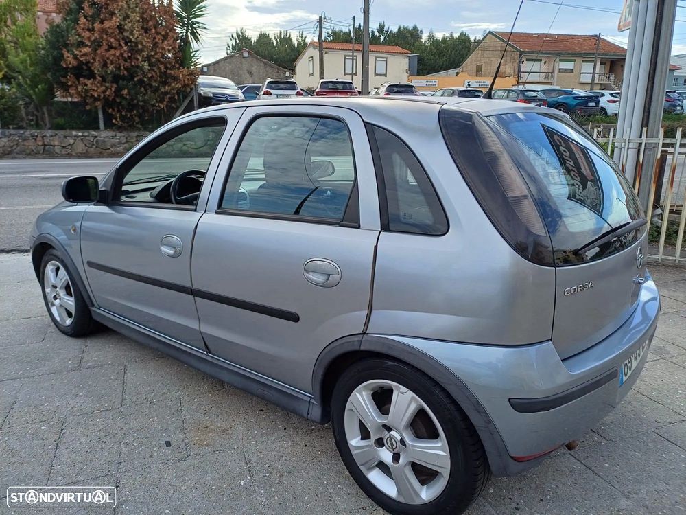 Opel Corsa 1.2 Twinport First - 4