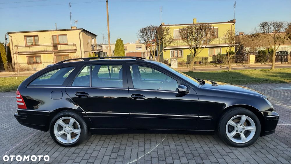 Mercedes-Benz Klasa C 180 Kompressor Avantgarde - 24