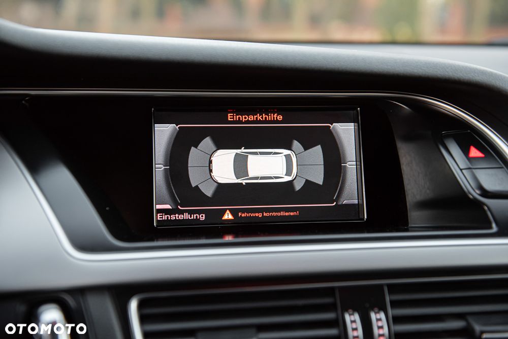 Audi A4 Avant 2.0 TDI DPF clean diesel quattro S tronic Attraction - 14