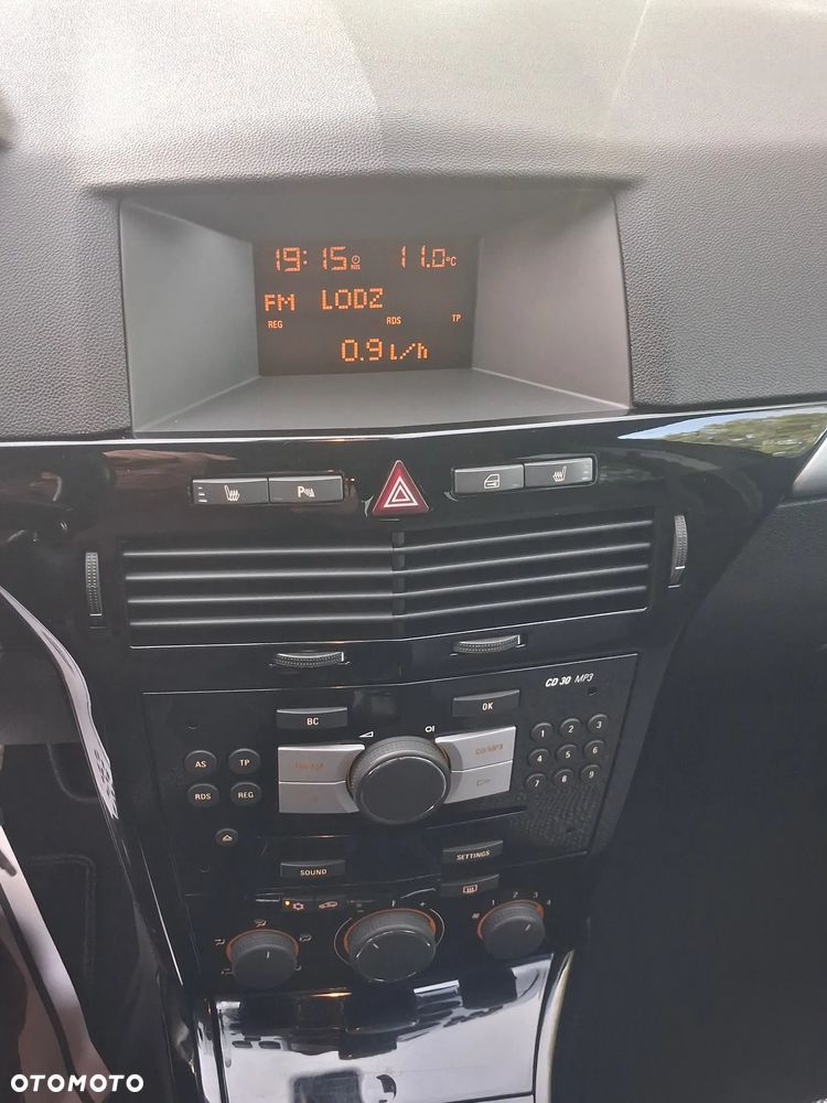 Opel Astra 1.6 Edition 111 Jahre - 12