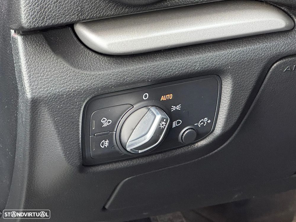 Audi A3 Sportback 1.6 TDI Advance - 13