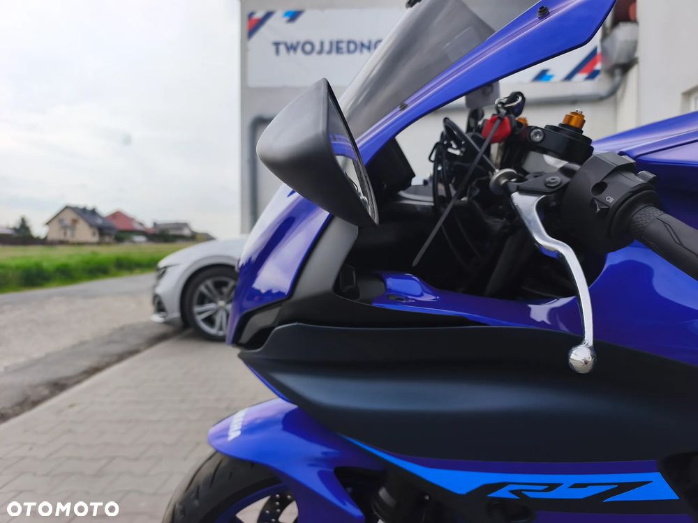 Yamaha R7 - 9
