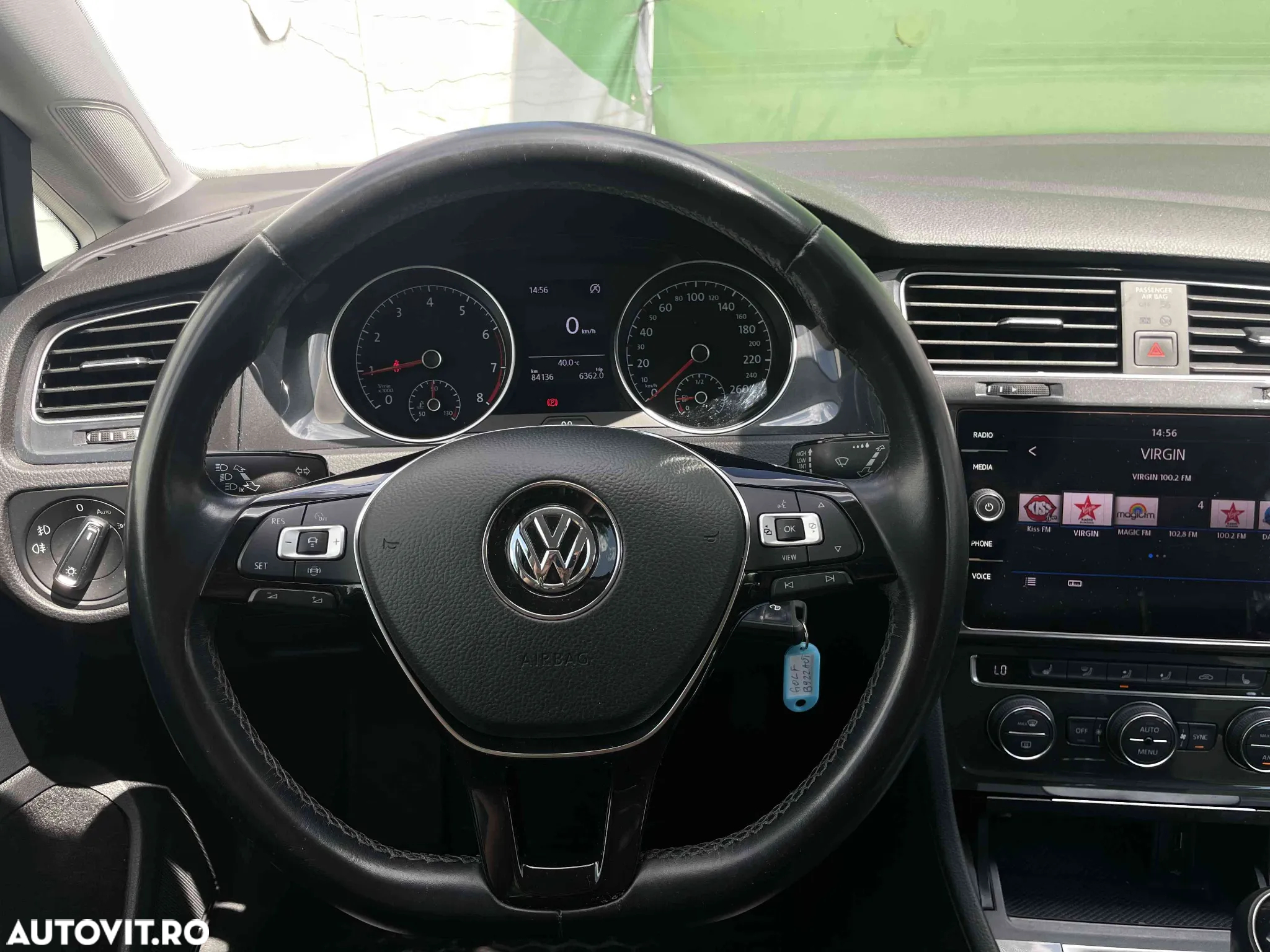 Volkswagen Golf - 9