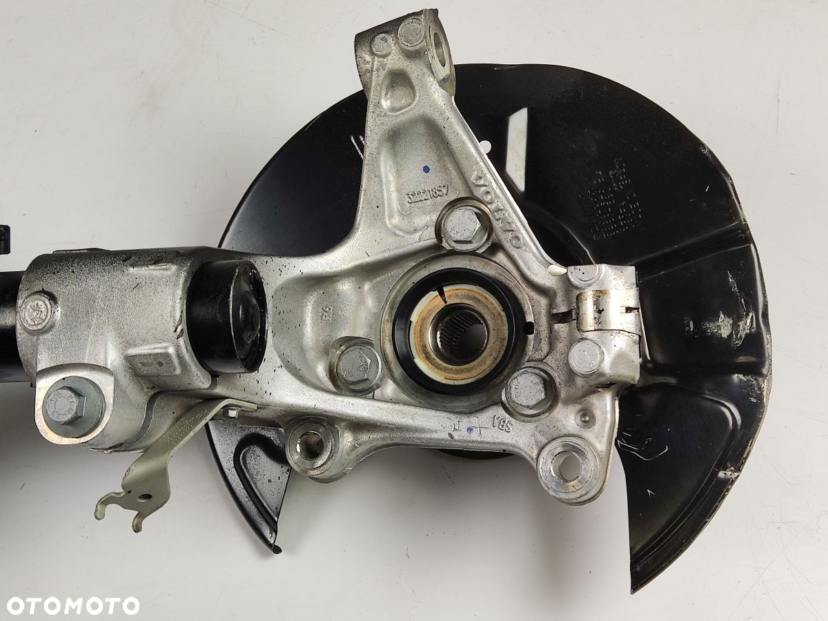 VOLVO XC40 2.0T T4 17-21 r Mcpherson Amortyzator Zwrotnica Piasta Prawy - 6
