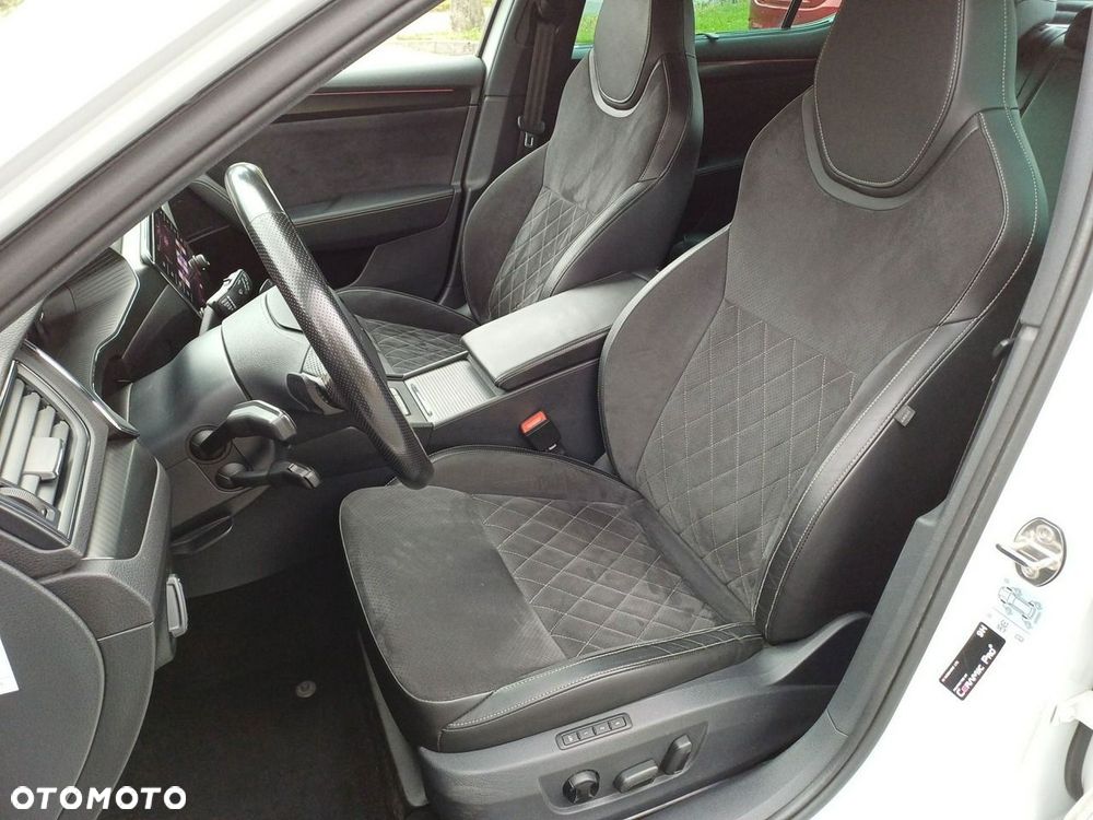 Skoda Superb 2.0 TSI 4x4 DSG Sportline - 11
