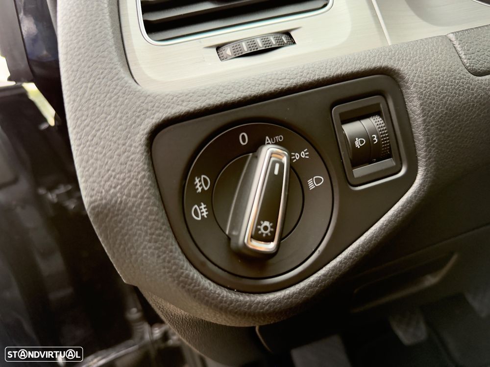 VW Golf 1.6 TDi BlueMotion Trendline - 43