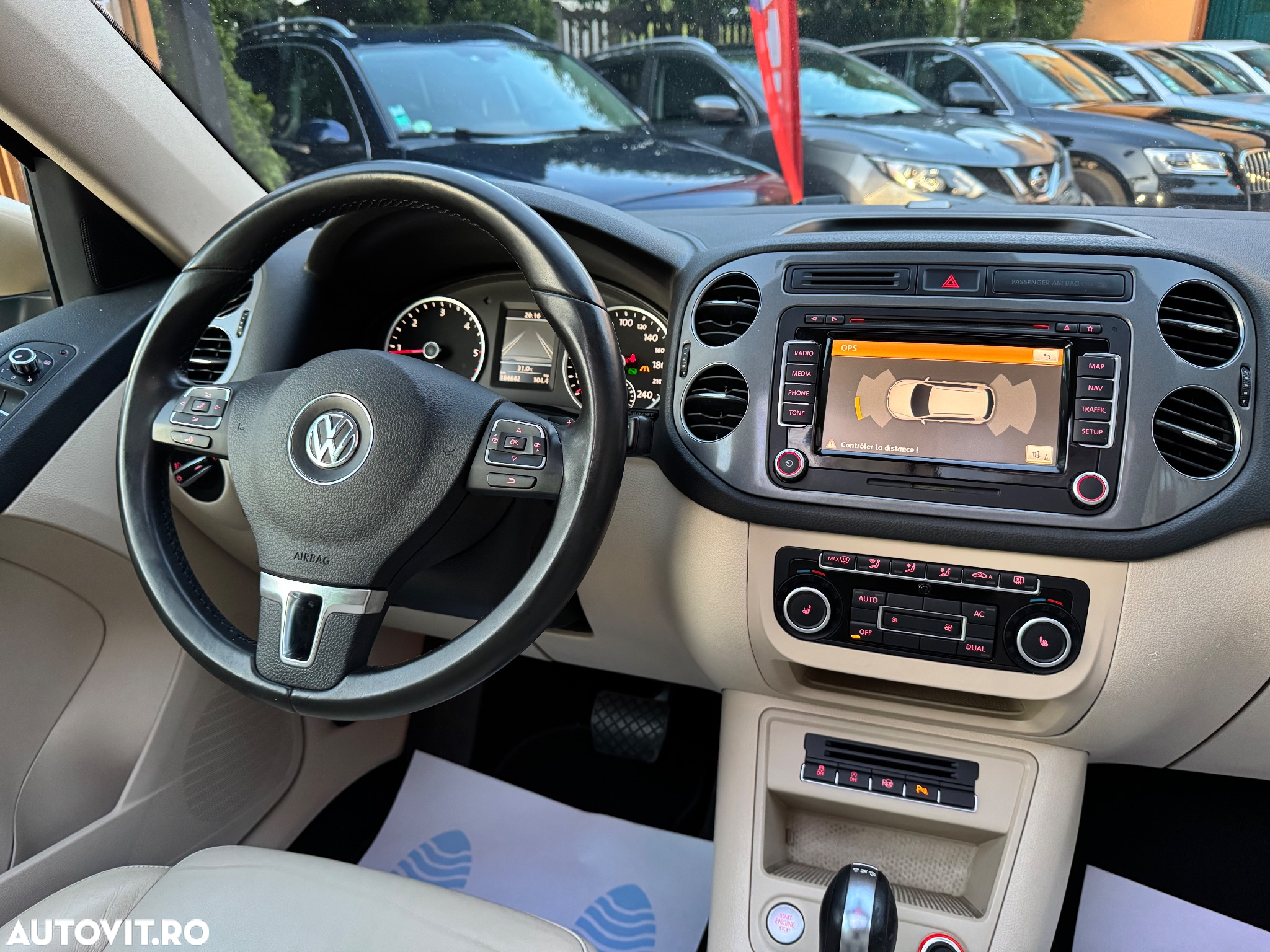 Volkswagen Tiguan 2.0 TDI DPF 4Motion BlueMotion Technology DSG Sport & Style - 11