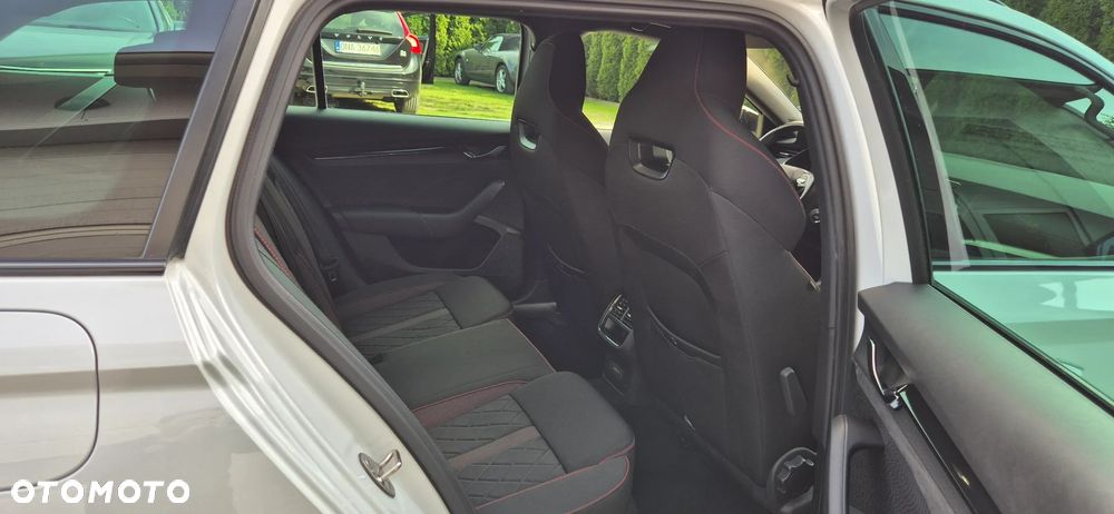 Skoda Octavia 1.4 TSI DSG RS First Edition - 27