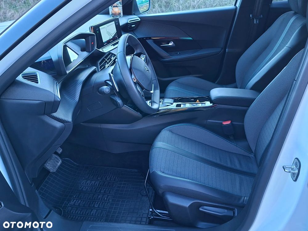 Peugeot 2008 1.2 PureTech Allure Pack S&S EAT8 - 22