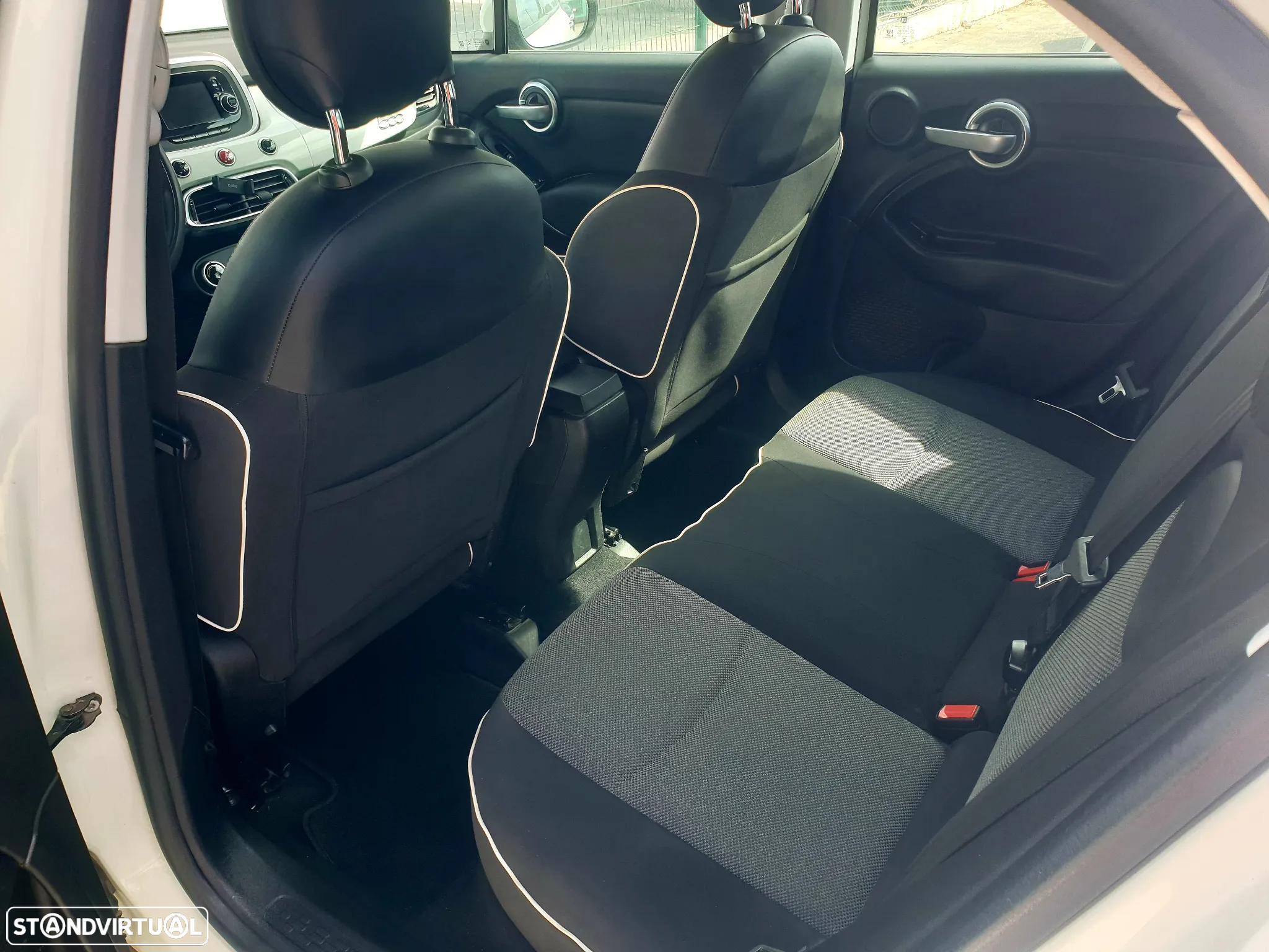 Fiat 500X 1.3 MJ Lounge S&S - 18