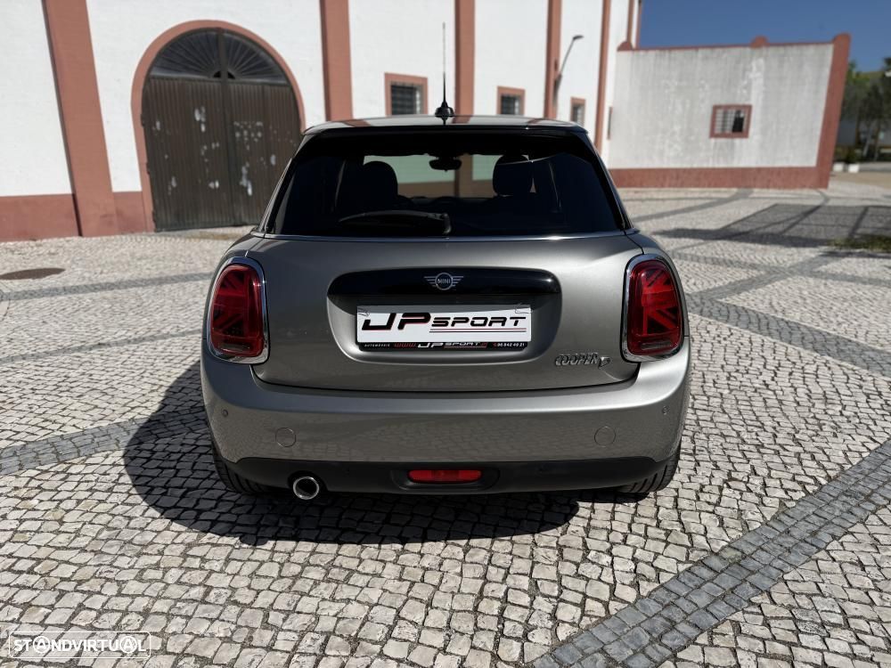 MINI 5 Portas Cooper D Auto - 5