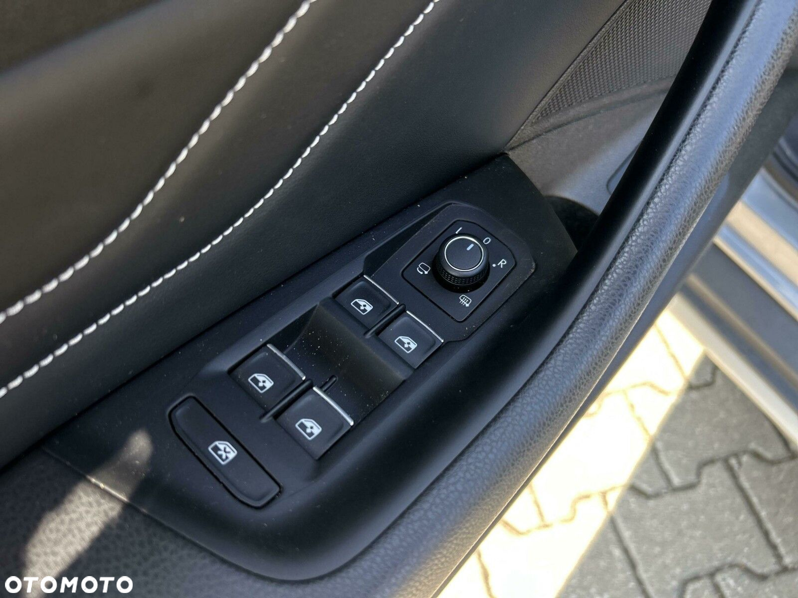 Volkswagen Passat - 14