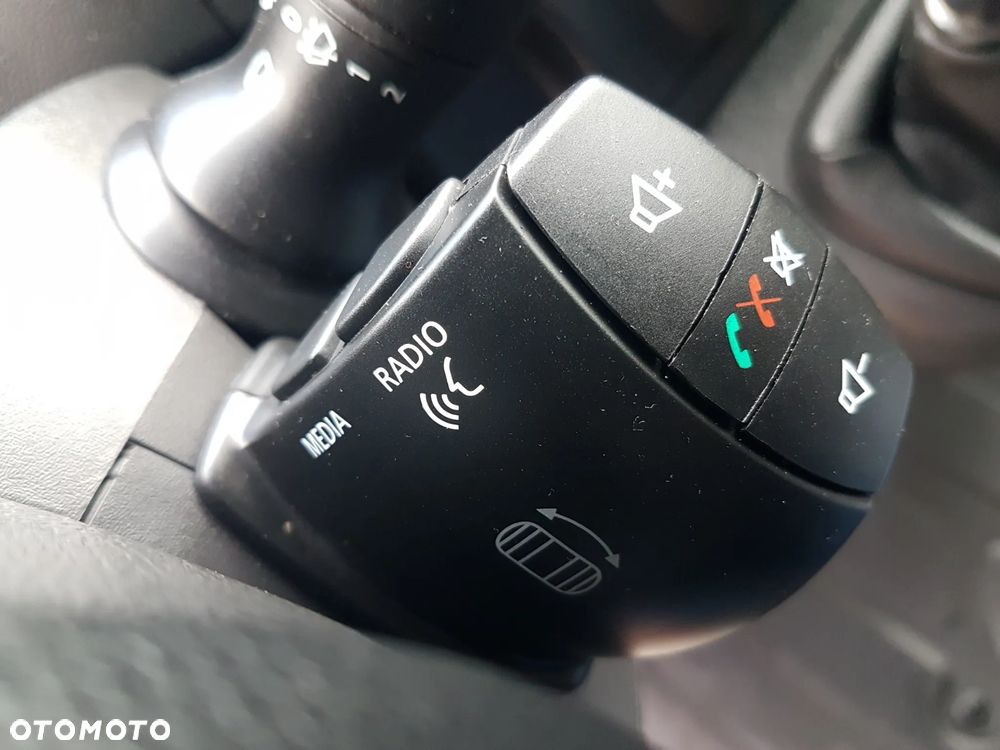 Renault MASTER KONTENER 8EP 4,21x2,23x2,22 KLIMA KRAJOWY MANUAL  6-BIEGÓW - 25