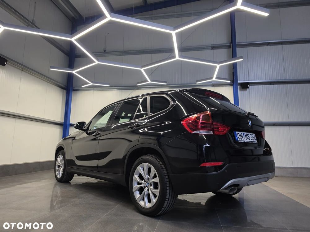 BMW X1 xDrive18d Sport Line - 17