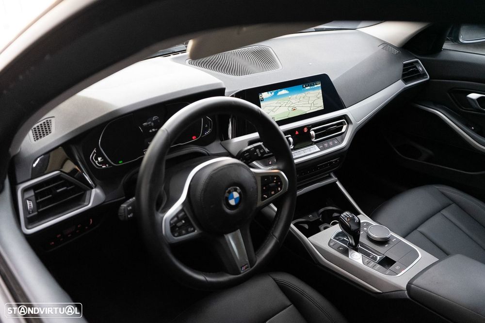 BMW 318 d Aut. Sport Line - 7