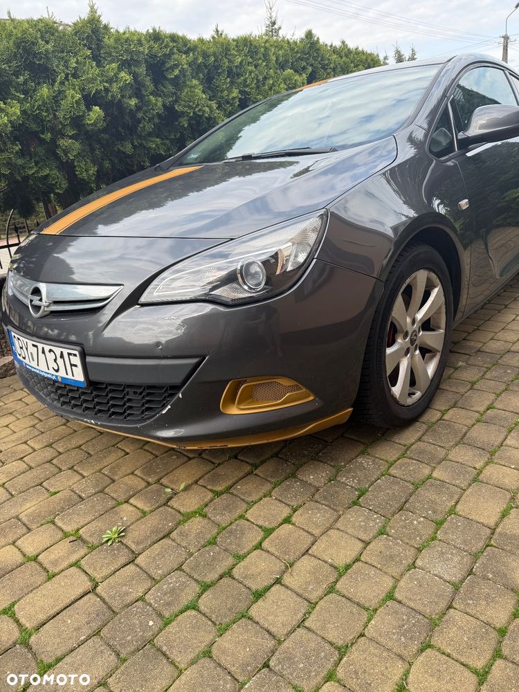 Opel Astra GTC 1.4 Turbo - 3