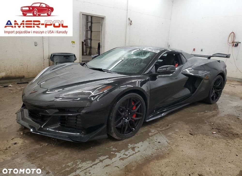 Chevrolet Corvette - 1