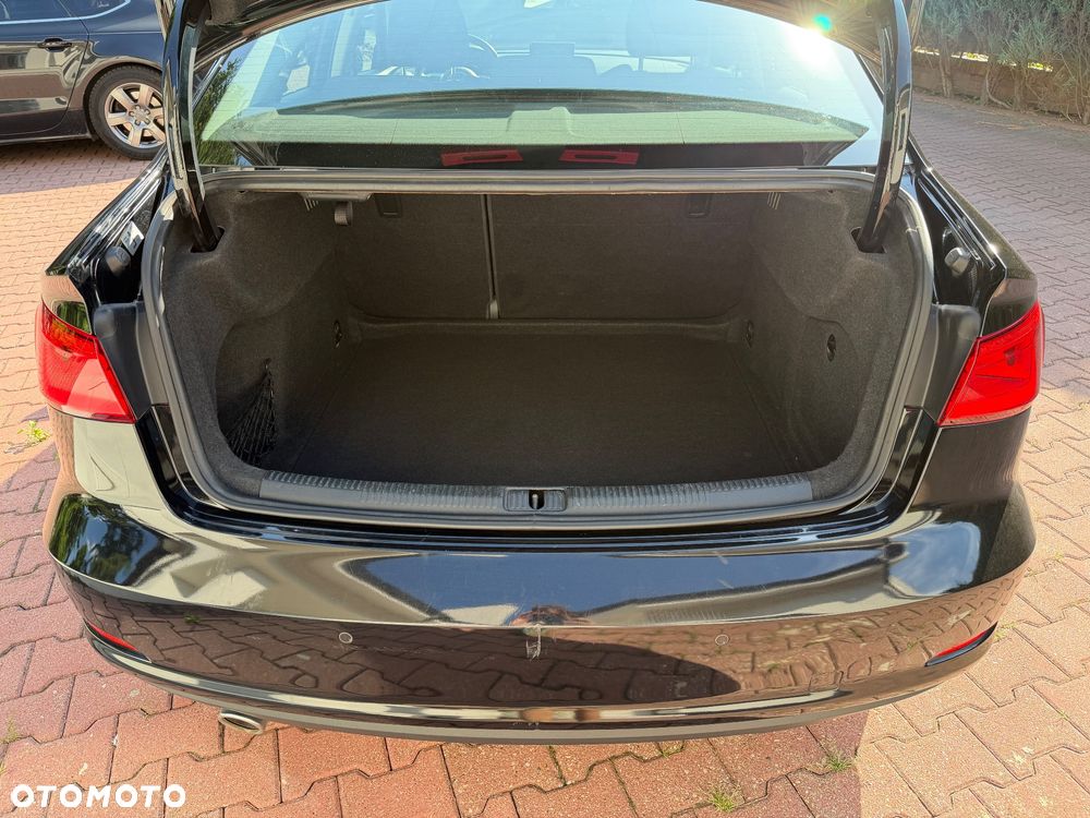 Audi A3 Limousine 1.6 TDI S tronic - 8