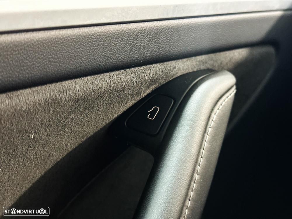 Tesla Model Y Performance Dual Motor AWD - 53