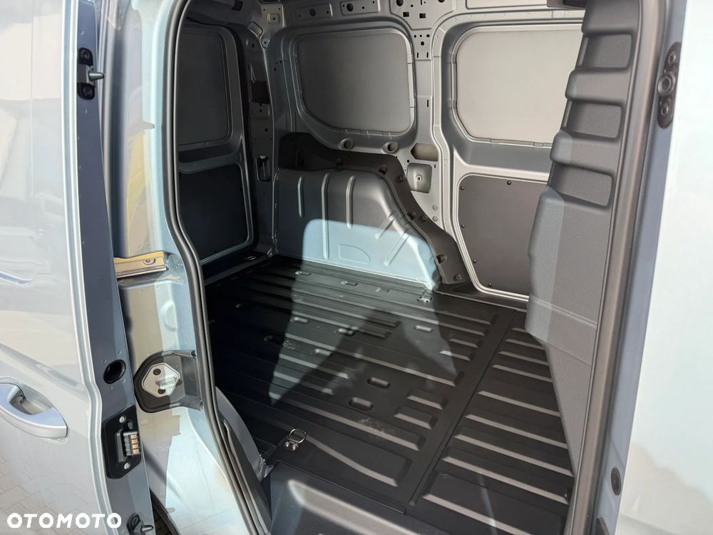Volkswagen Caddy Cargo - 7