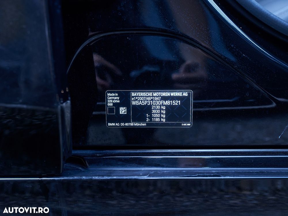 BMW Seria 3 320i xDrive AT - 36